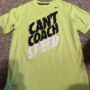 Nike Boys Dri-Fit short sleeved tshirt in Size Medium.